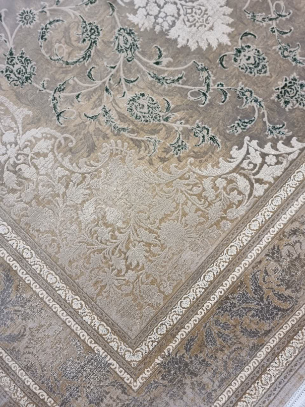 فرش ۷۰۰ شانه هایباک طلا کوب آشیان سیلور - گالری فرش ترنج اصفهان