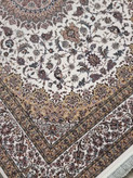 فرش ۷۰۰ شانه اخوان کرم - گالری فرش ترنج اصفهان